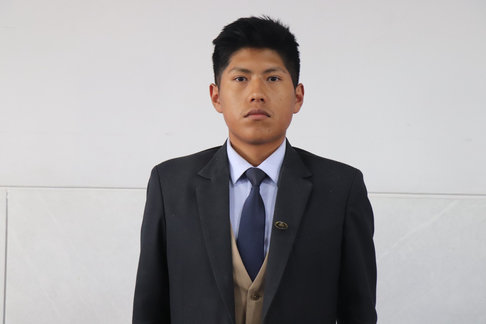 MONDRAGON GOMEZ JUNIOR YUREM